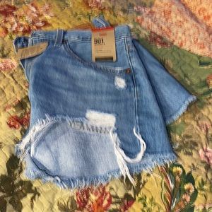 Levi’s 501 shorts